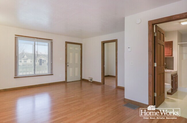 Foto del edificio - 521 Geyer Ave