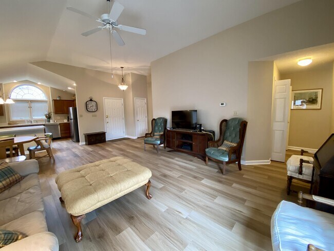 Building Photo - 124 Agoli Way