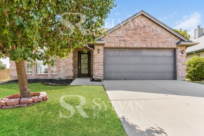Primary Photo - Updated 4 bedroom home with garage!