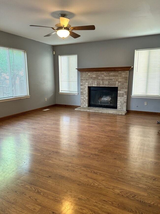 Foto del edificio - 22034 W Lakeland Trail