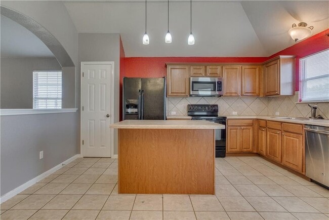 Building Photo - 311 Gainer Dr