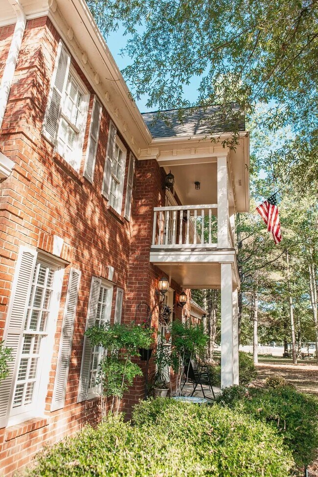 Foto del edificio - 565 Schaeffer Loop