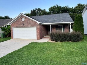 Building Photo - 235 Shadowbrook Ln NE