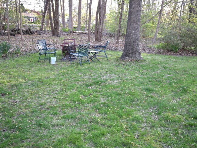 Building Photo - 52 Fox Chase Ln