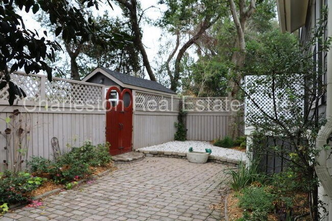 Building Photo - 1523 Barquentine Dr
