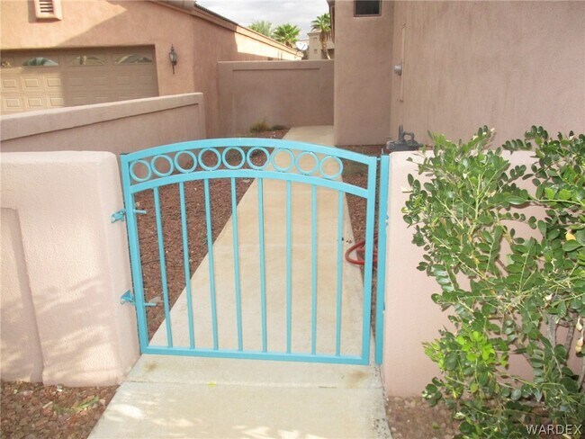 Building Photo - 2675 Desert Flowers Dr