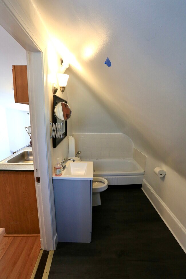 Foto del edificio - 124 Forest St