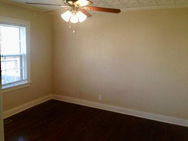 Building Photo - 408 East Meyer Boulevard