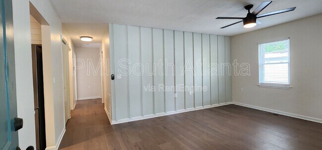 Foto del edificio - 95 Thirkield Ave SE