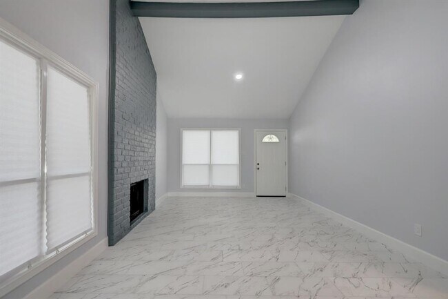 Building Photo - 9304 Tooley Dr