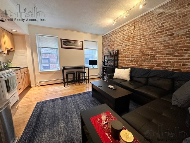 Building Photo - 47 Tileston St