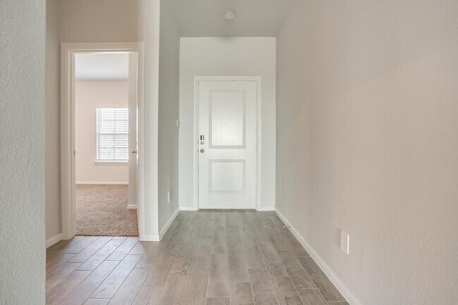 Building Photo - Beautiful Home in Highly Desired Bailey Pa...