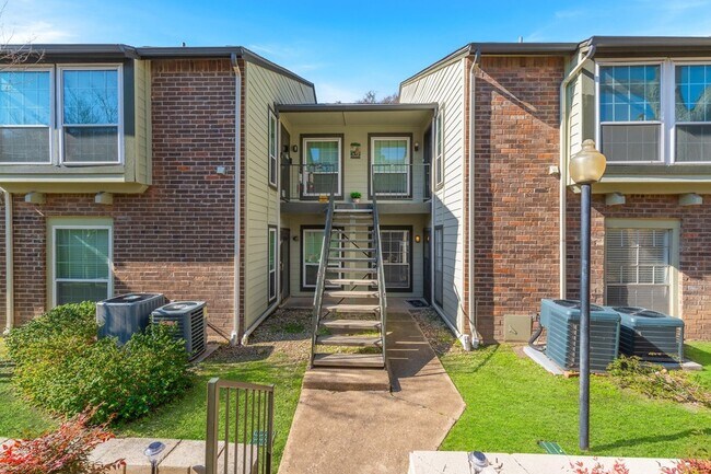 Foto del edificio - 5981 Arapaho Rd