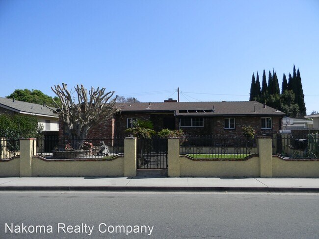 Building Photo - 4 br, 2 bath House - 12052 Orangewood Ave