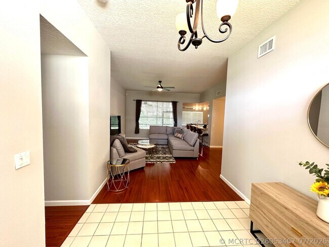 Foto del edificio - 1000 Lake Breeze Dr
