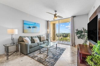 Building Photo - 550 Okeechobee Blvd