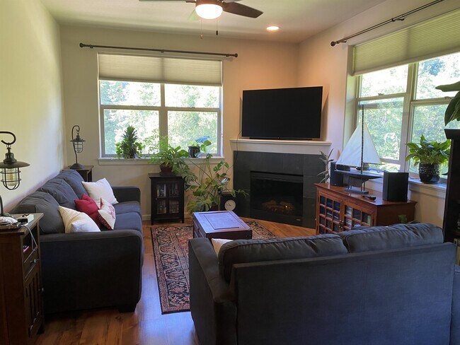 Building Photo - 17339 Ruben Ln