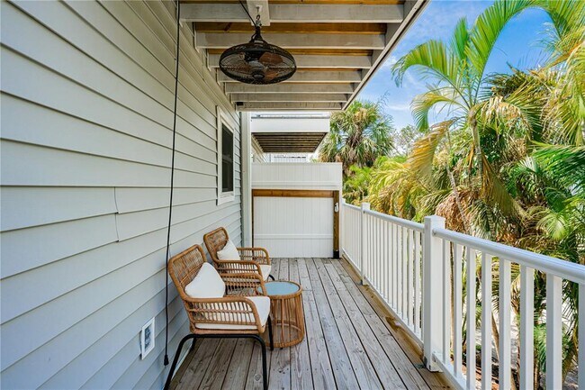 Foto del edificio - 115 Canal Ave S