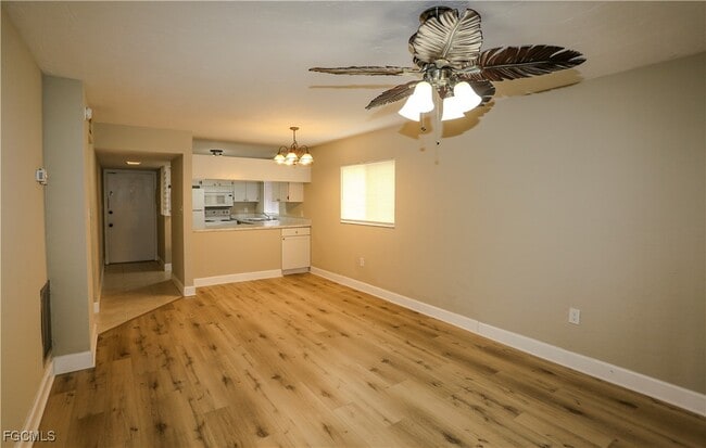 Building Photo - 8049 Country Rd