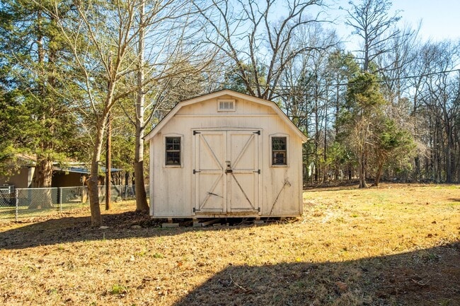 Foto del edificio - 3209 Pine Brook Ln