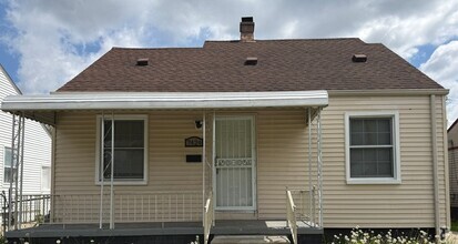 Building Photo - 7424 Grandville Ave