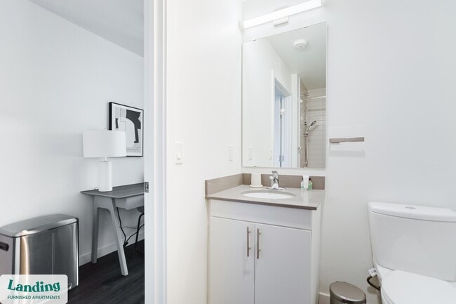 Building Photo - 1419 24th Ave