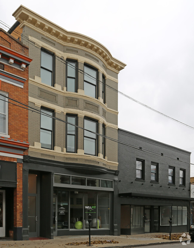 Building Photo - Madison Flats