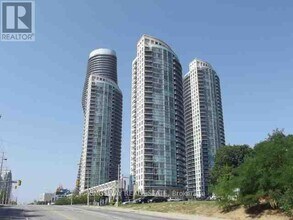 Building Photo - 80 Absolute Ave