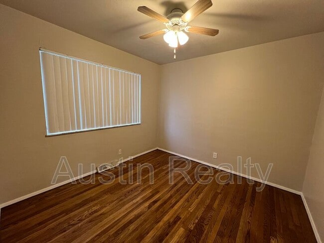 Building Photo - 9005 Olive Blvd