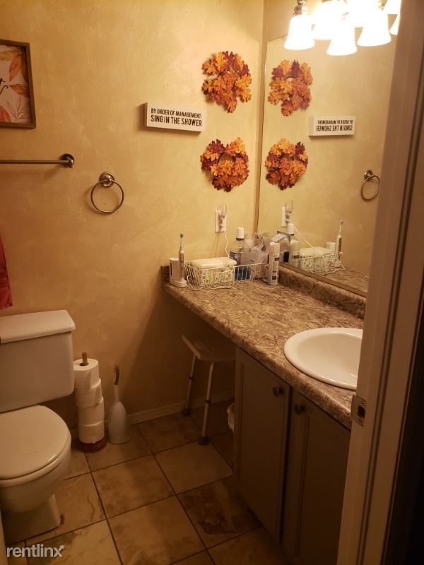 Foto del edificio - 1 br, 1 bath House - 3218 SILVERTHORNE DR
