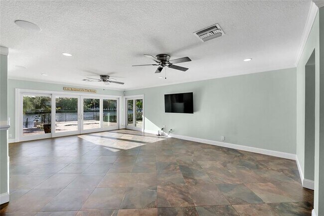 Foto del edificio - 2316 NE 20th St