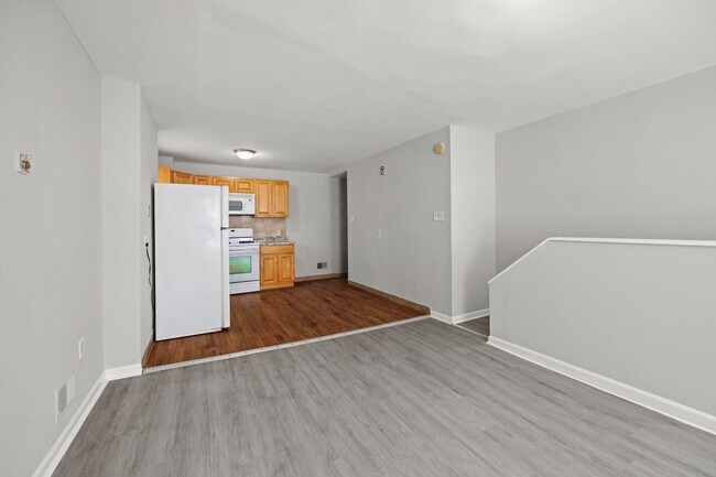 Foto del edificio - 4831 Longshore Ave