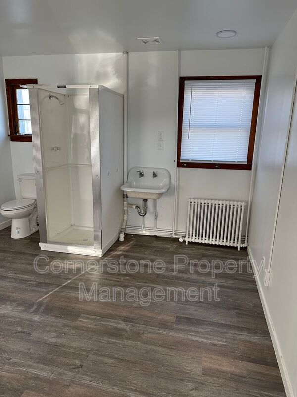 Building Photo - 1149 3rd Ave NW