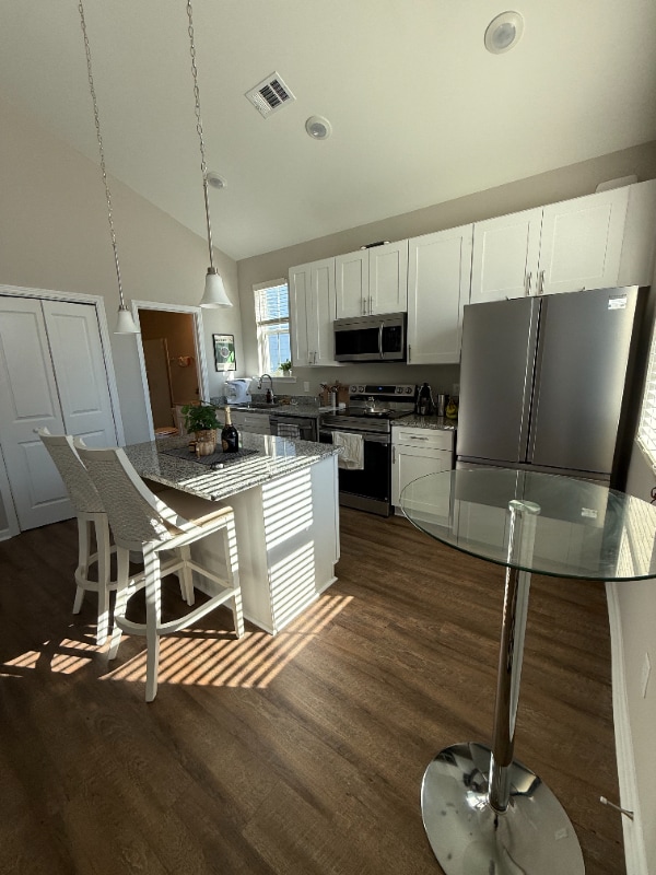 Building Photo - 790 Dunes Dr