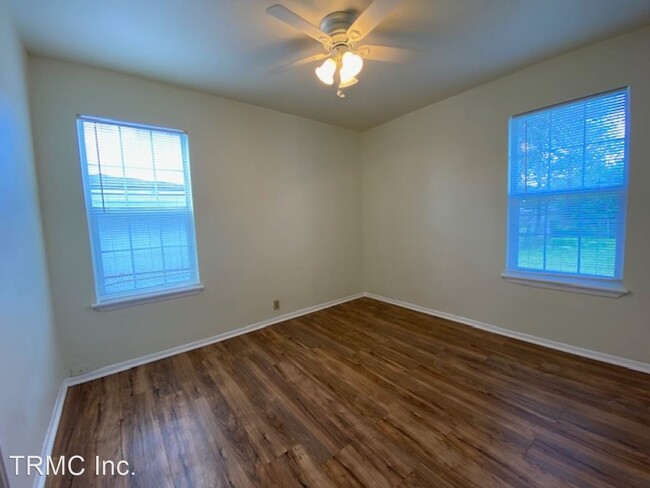 Building Photo - 2 br, 1 bath House - 4953 MONITOR ST.