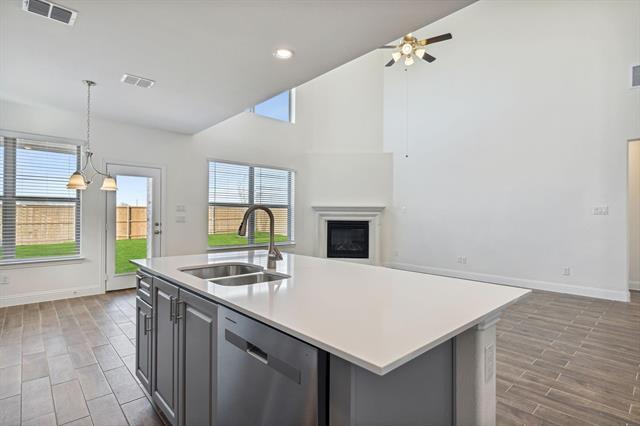 Building Photo - 507 Parrino pkwy