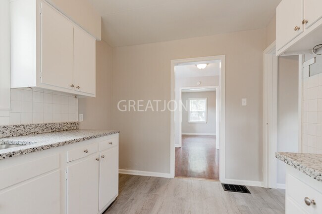 Foto del edificio - 3415 N Colorado Ave