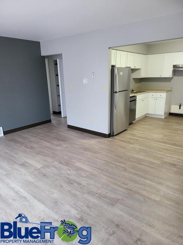 Foto del edificio - 348 E Marquette St