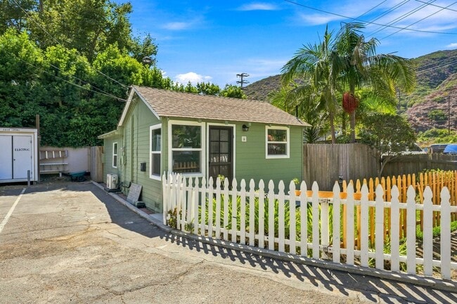 Building Photo - 1133 Laguna Canyon Rd