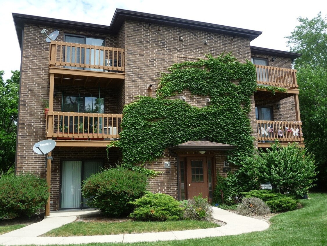 Front View - 2210 Abbeywood Dr