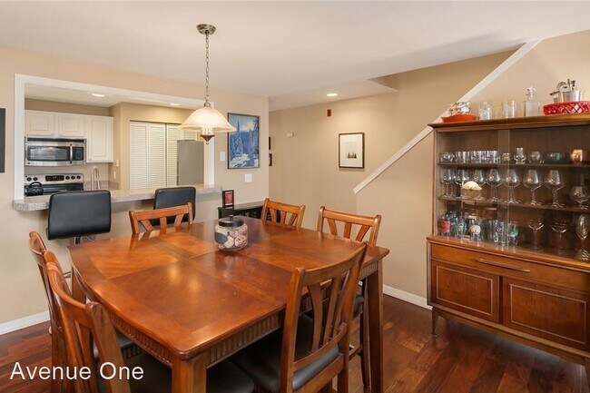 Foto del edificio - 2 br, 2 bath House - 2350 10th Avenue East...
