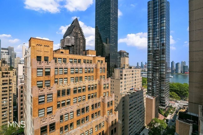 Building Photo - 300 East 46th Street