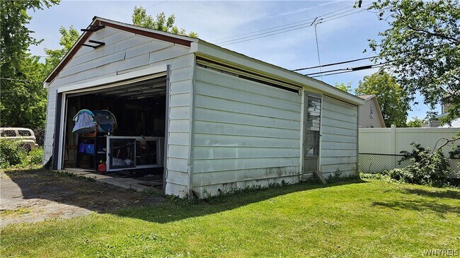 Foto del edificio - 1377 Sheridan Dr