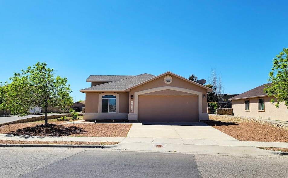 Primary Photo - 14336 Desert Sage Dr