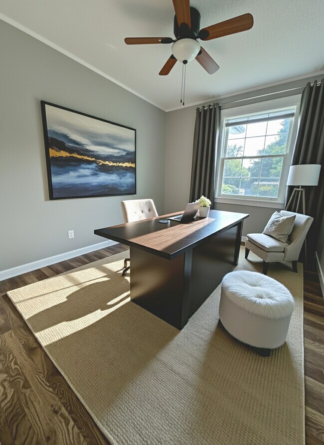 Espacio de oficina o tercer dormitorio - 4922 Baylor Dr