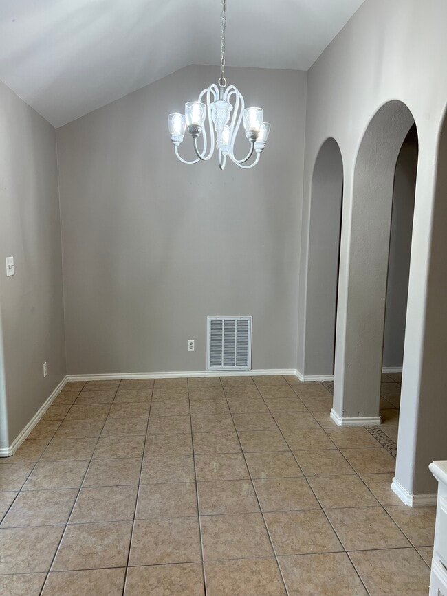 Dinning room - 426 Alma Ave