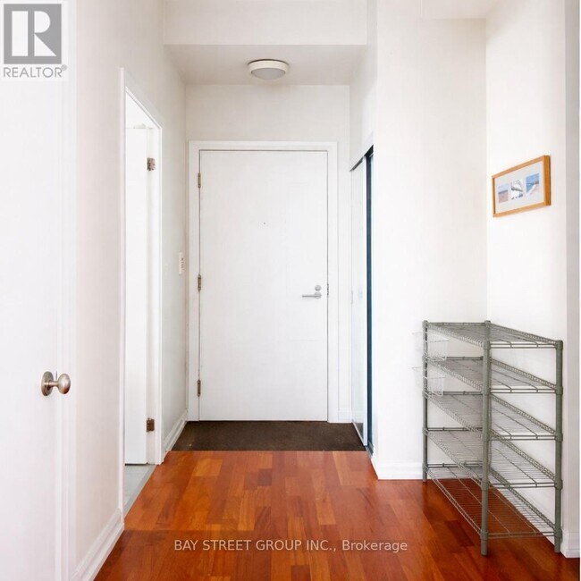 Building Photo - 111 Elizabeth St