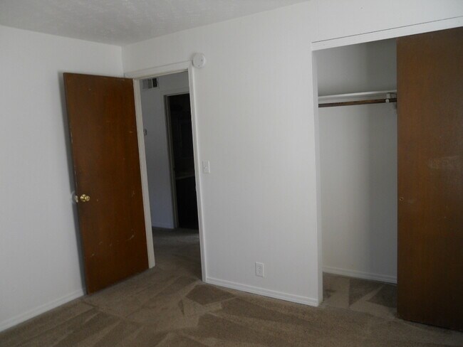 Foto del edificio - 2021 W 27th St