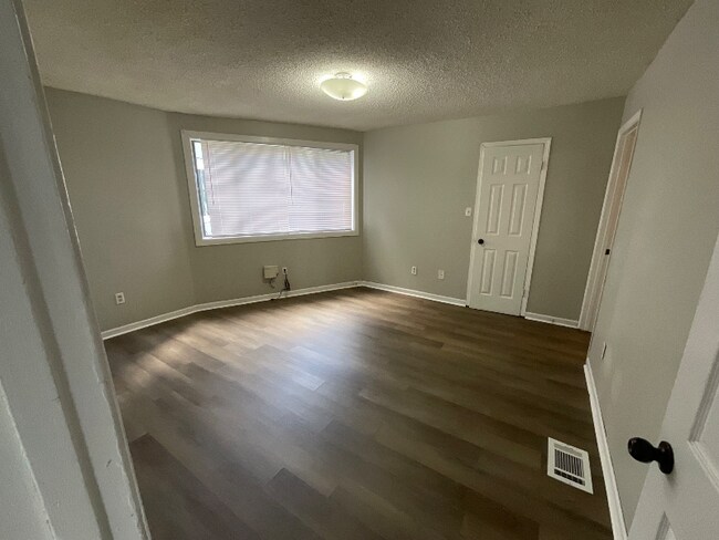 Foto del edificio - 206 Knoll Dr