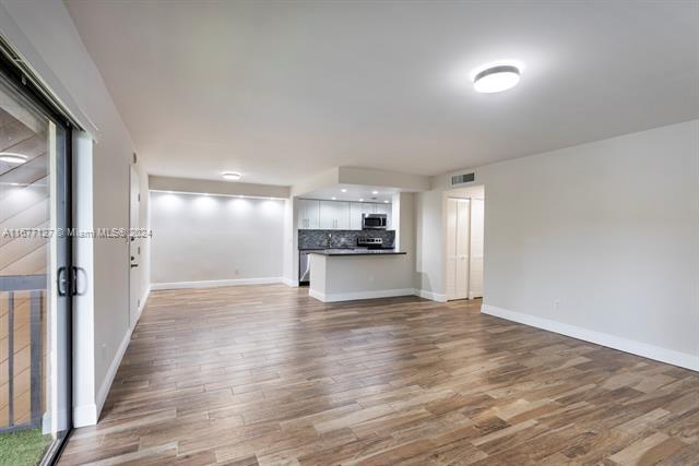 Foto del edificio - 7915 SW 86th St